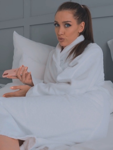 Массаж так возбудил красивую мачеху, что она перешла все границы дозволенного