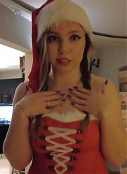 Снегурочка изменила Деду Морозу и получила сперму на лицо