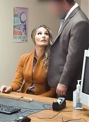 Директор извращенец шантажирует замужнюю женщину и настаивает на сексе, а не то...